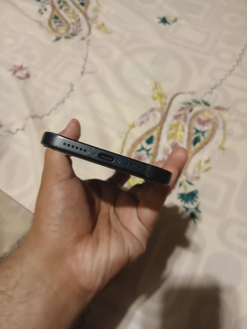 iphone 15 plius 2