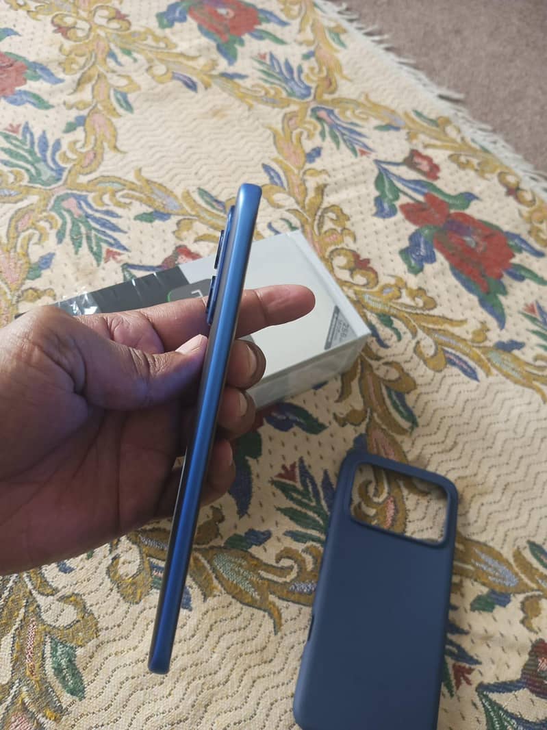 Note Edge 5g 3