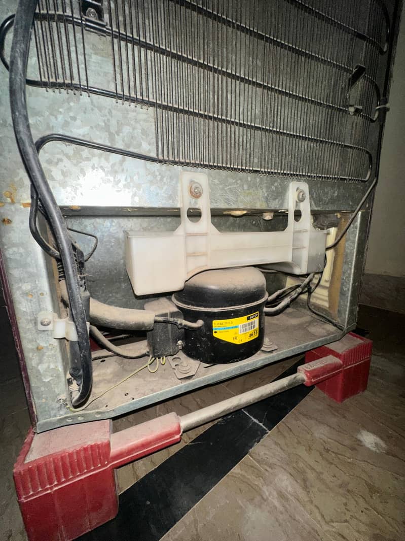 Orient refrigerator condition 10/10 3