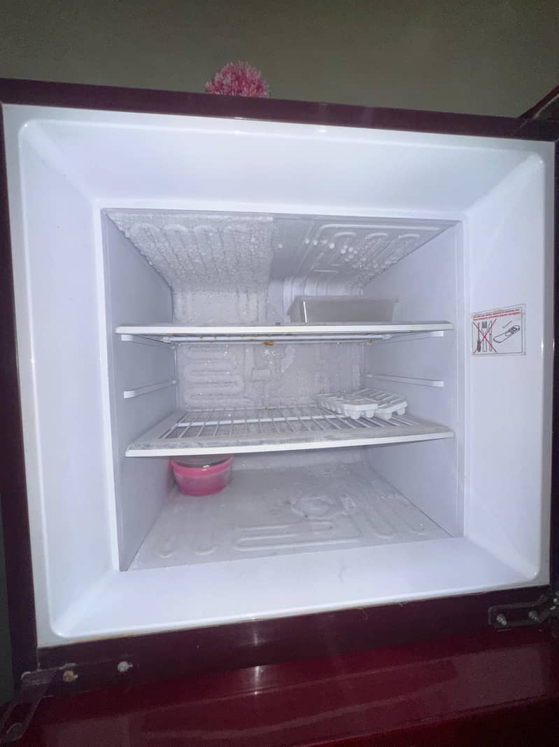 Orient refrigerator condition 10/10 5