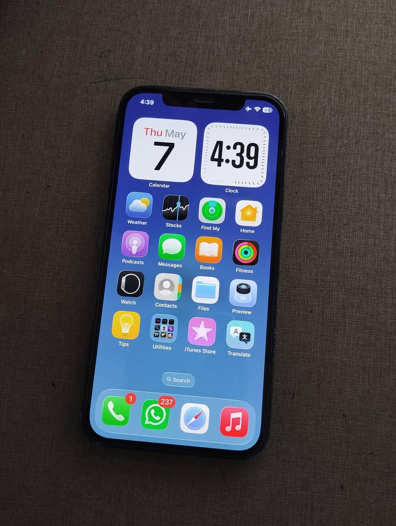 iPhone 12 1