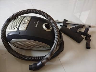 West Point orginal vacuum cleaner almost new
