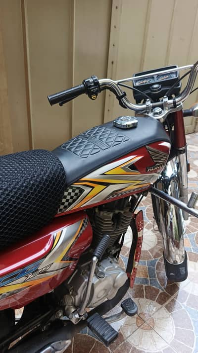Honda CG 125 2025