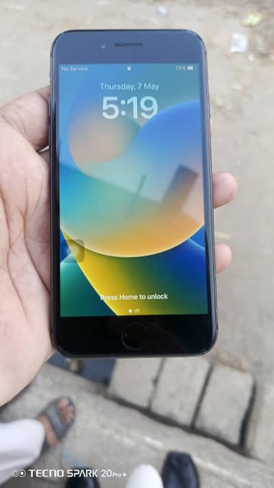 iphone 8 battery  88 bil kol saaf condition mein koi masla nahi hy