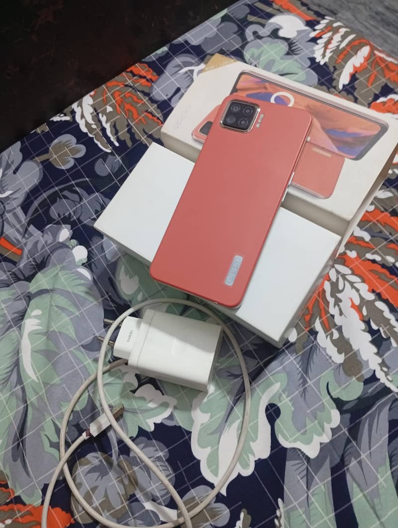 OppoF17 5