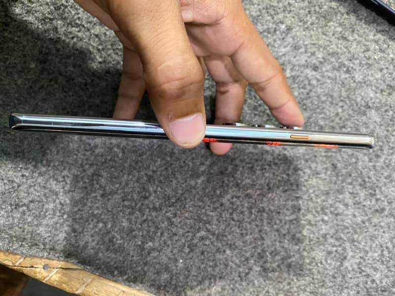 Tecno camon 40 pro 3