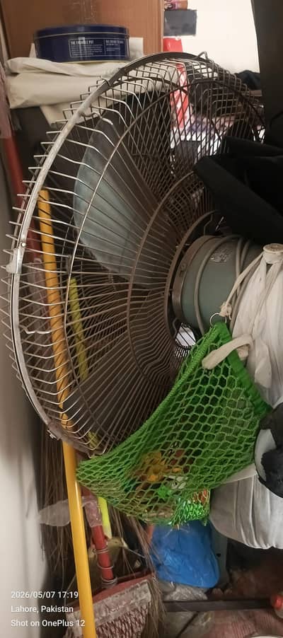 Gohar pedestal fan