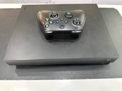 XBOX one X 1TB