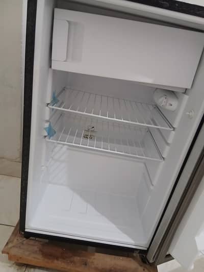 Mini fridge for sale 0 condition brand new