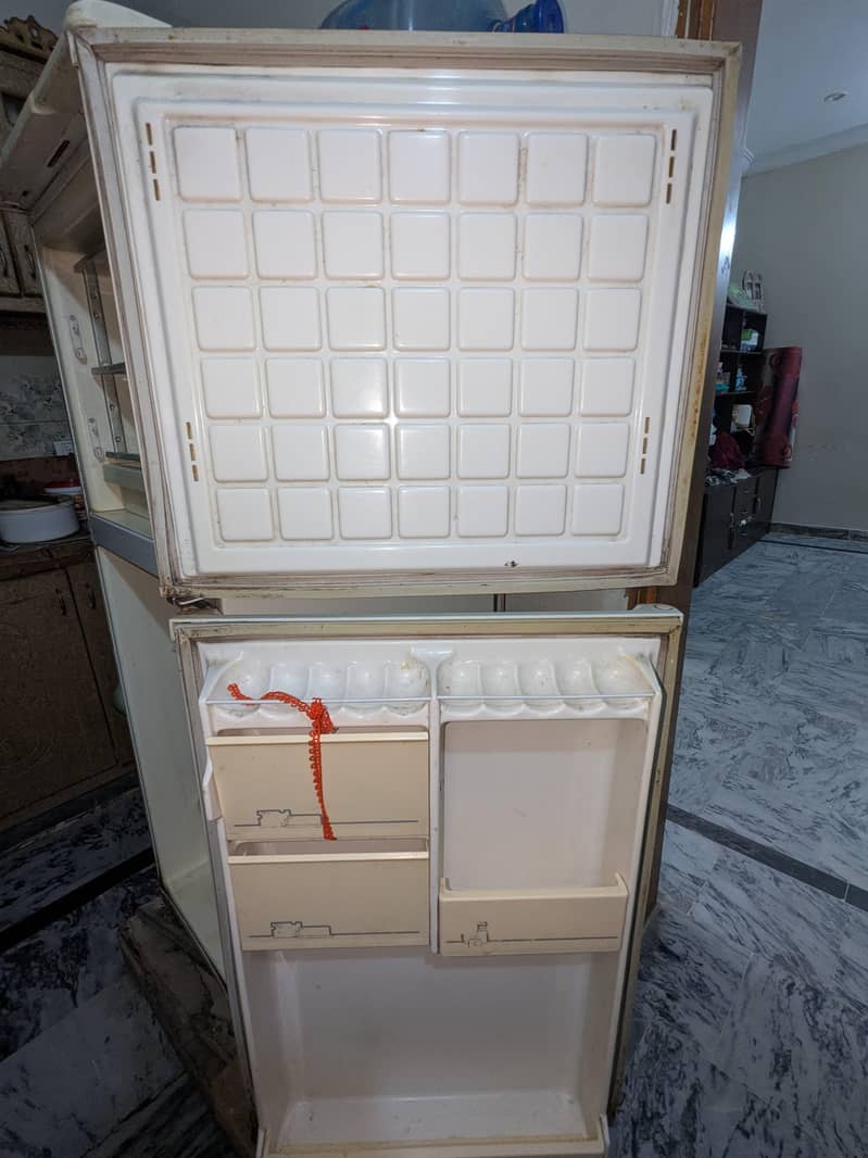 Refrigerator 1