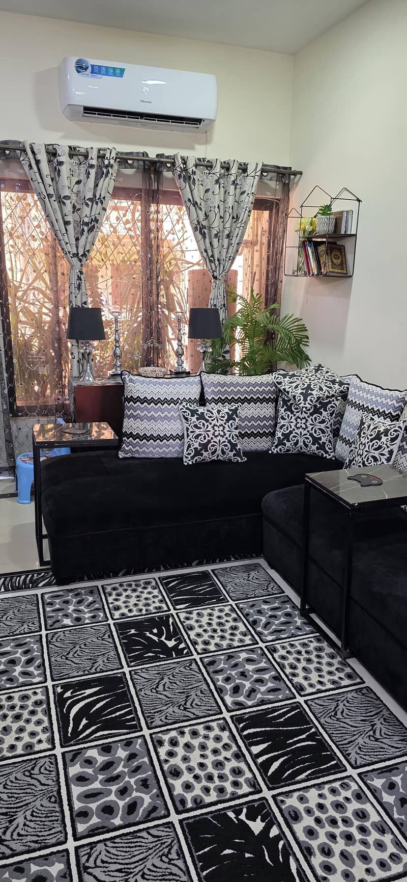 Good condition L shape sofa 0