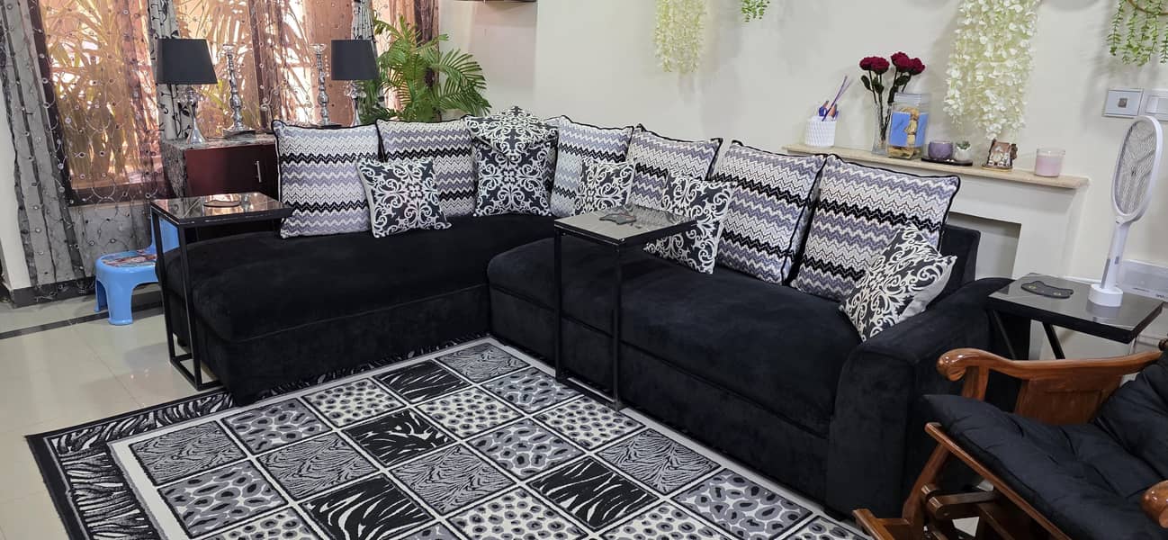 Good condition L shape sofa 1