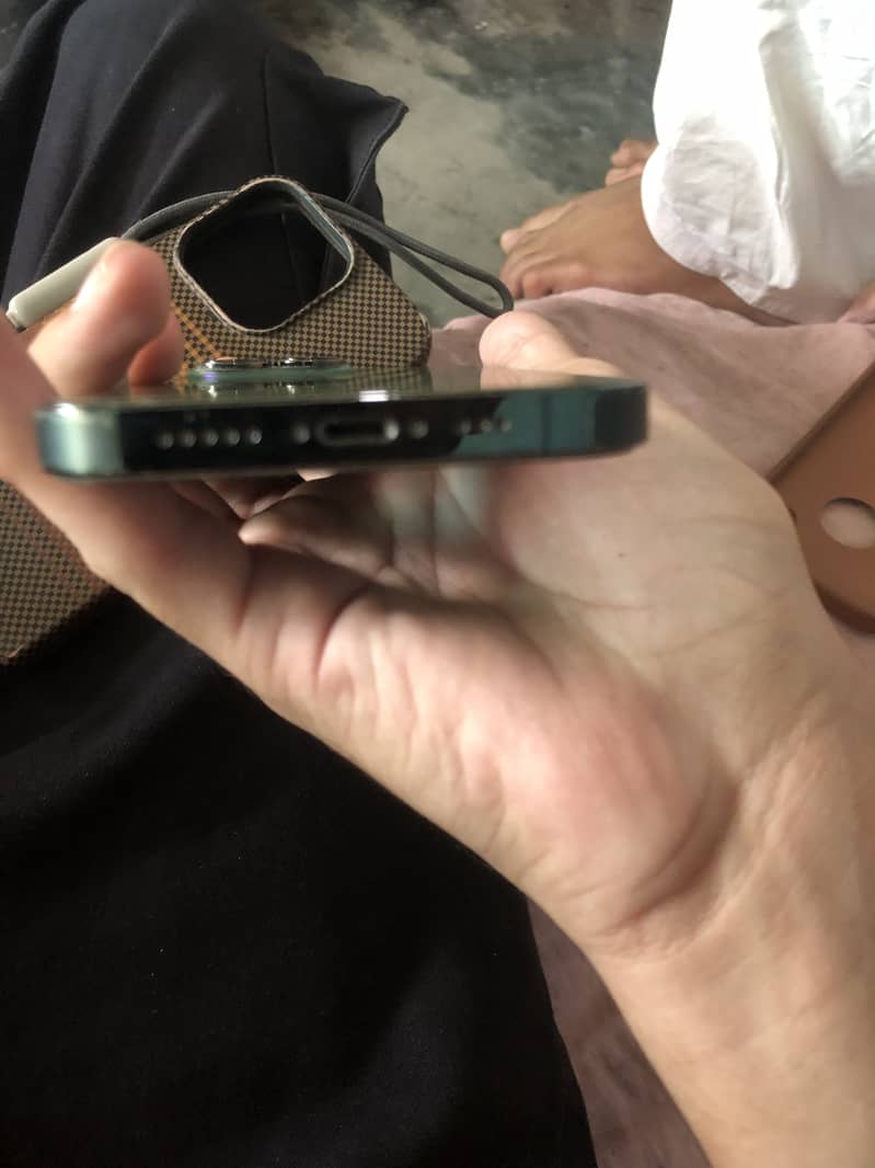 iPhone 13 Pro 3
