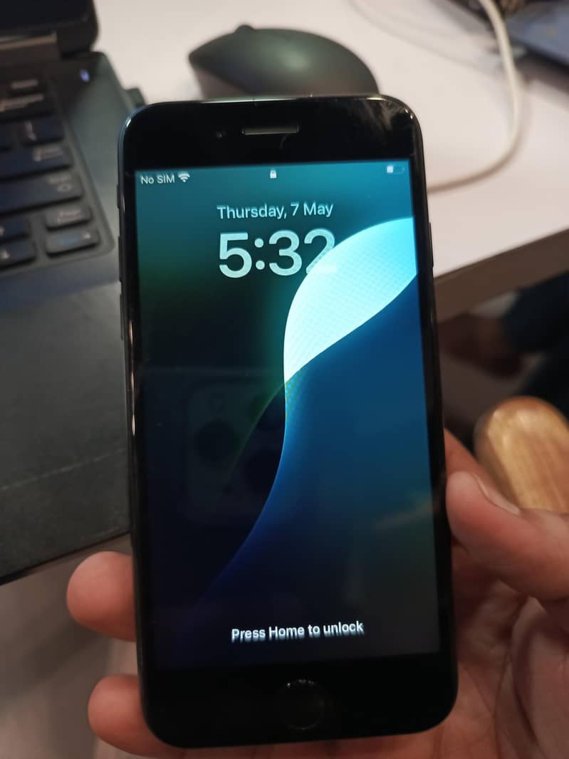 Iphone SE 0