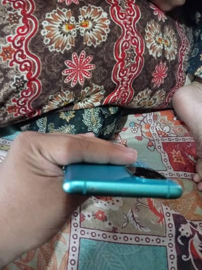 one Plus 8T 12/256