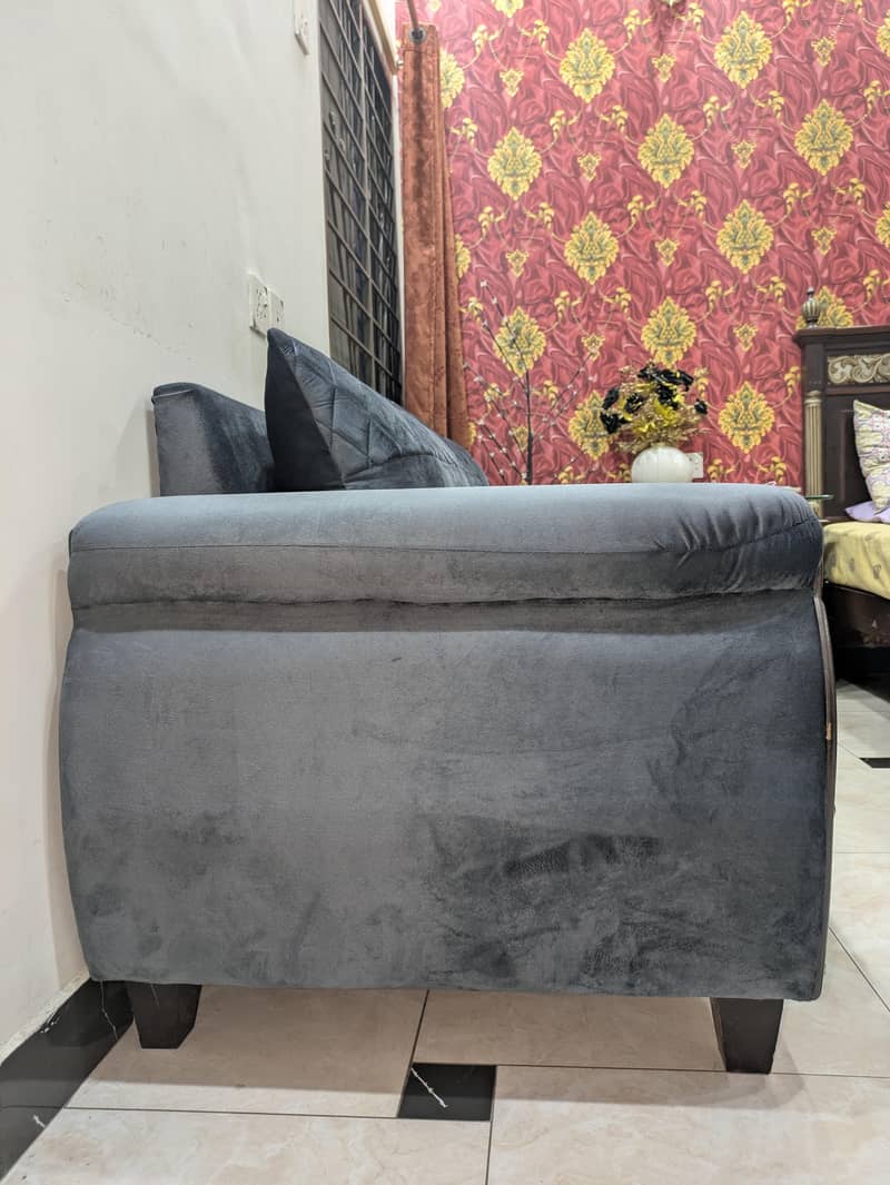 3 setter sofa 1