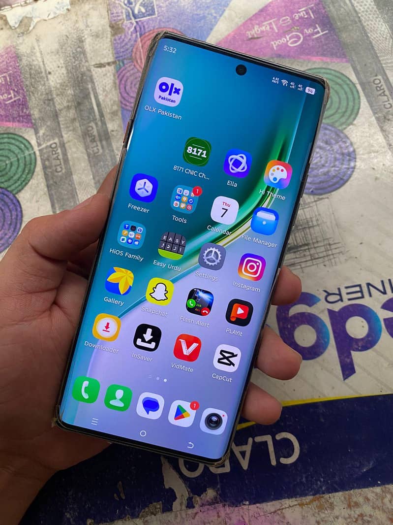 Techno camon 40 0