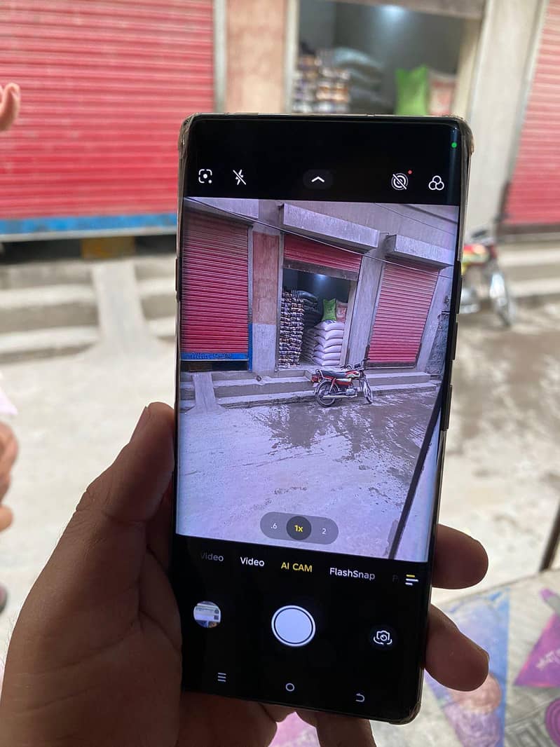 Techno camon 40 1