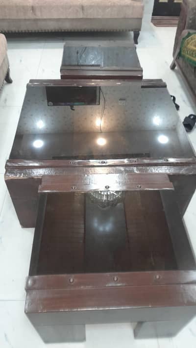 pair of coffee tables