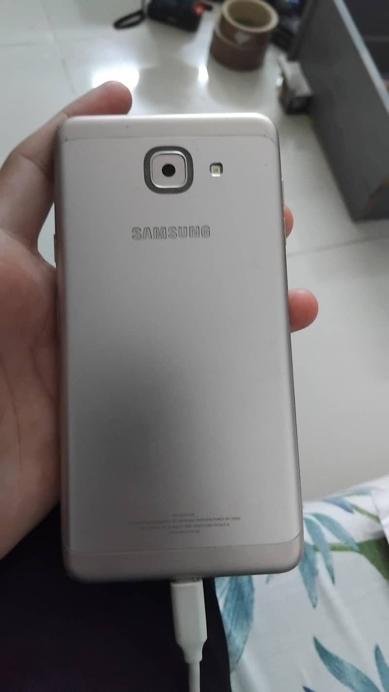 J7 max 1