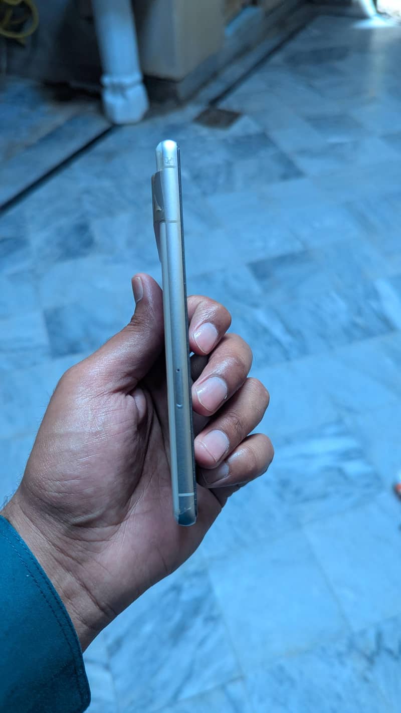 Mobile 1