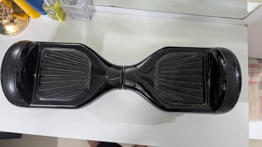 HOVERBOARD / SELF BALANCING SCOOTER