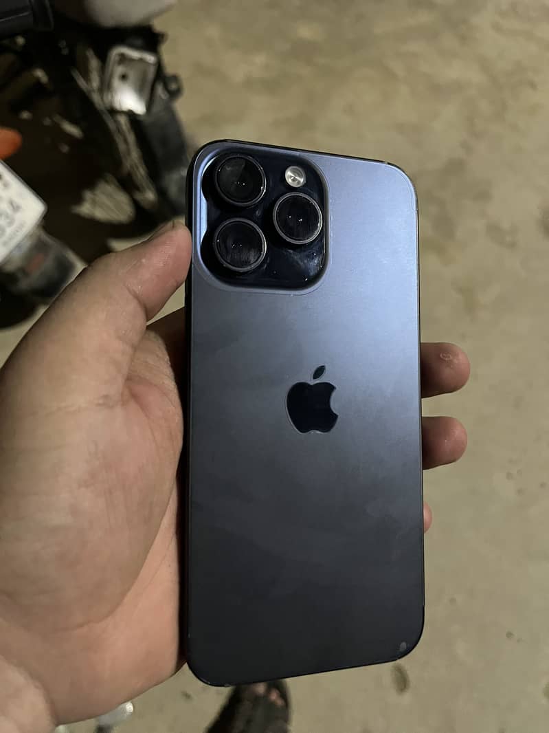 Iphone 15 Pro Max 1