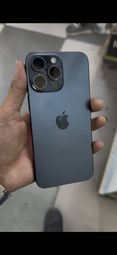 Iphone 15 pro max jv 93% 256gb
