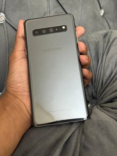 Samsung s10 5g whatsap 03245274517