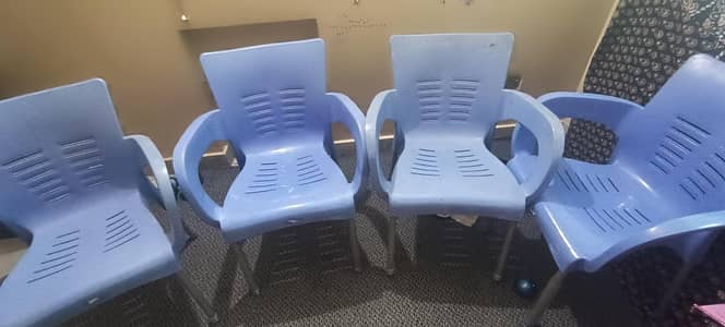 Chairs table set