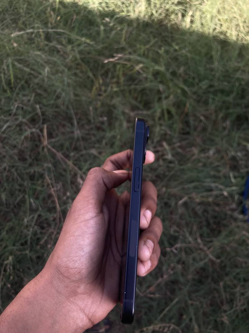 Iphone 15 2