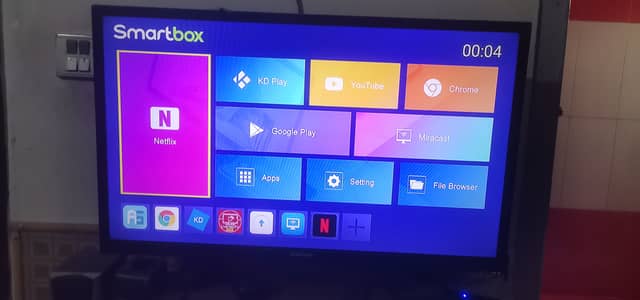 32 inch smart LCD Samsung