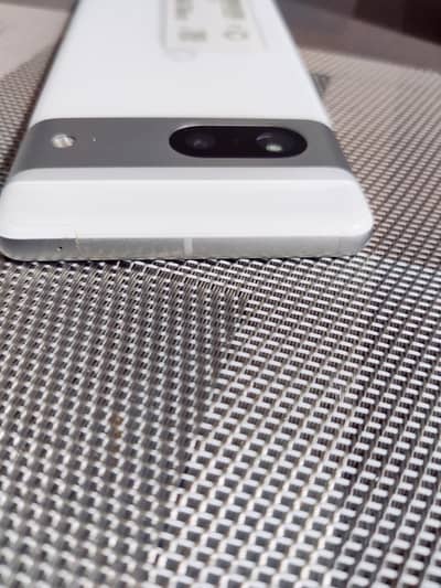 google pixel 7 8gb ram and 128gb memory