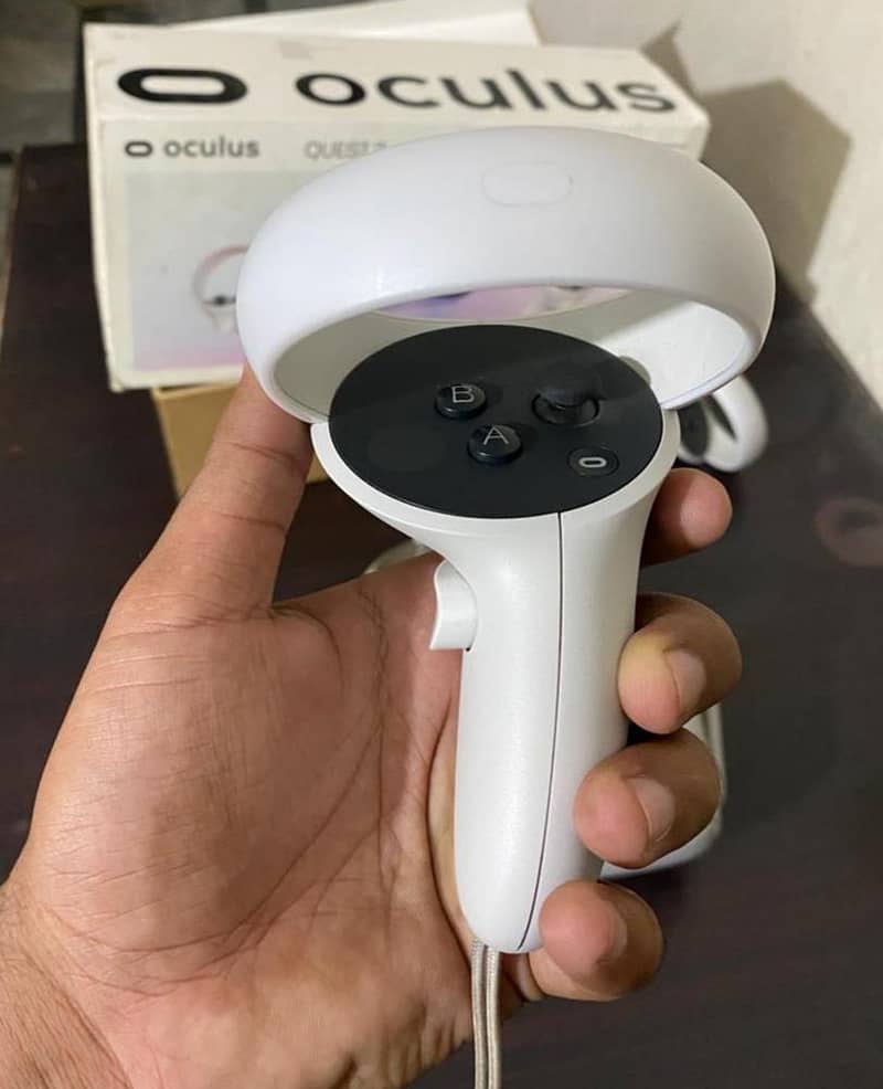 Meta Oculus Quest 2 1
