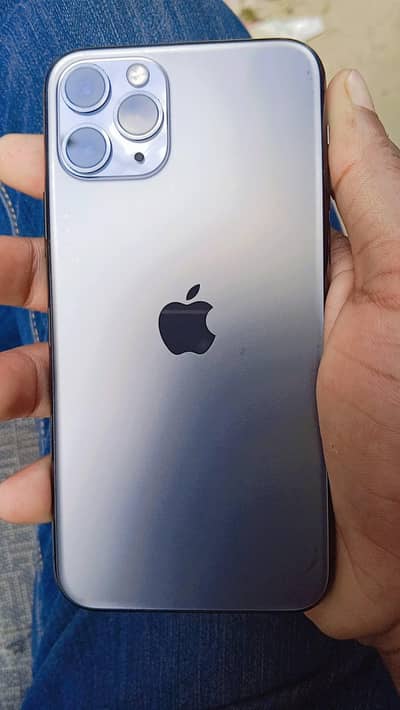 I phone 11 pro 256gb bettry health 80 waterpack all okay