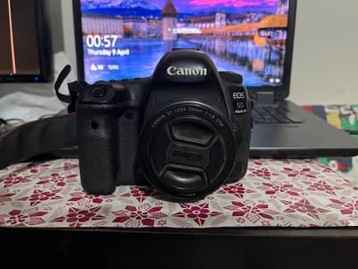 Canon 5d mark iv , canon 85mm, canon 50mm, canon 24-70mm