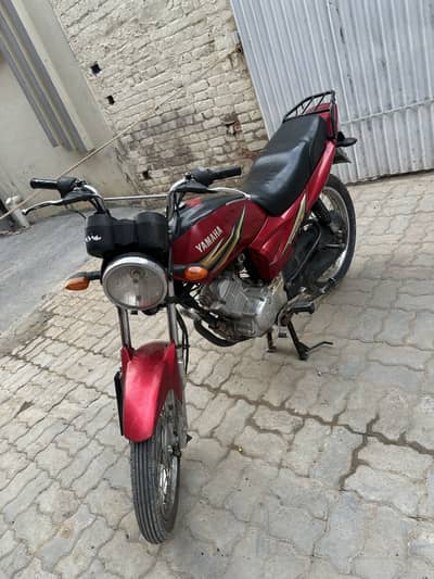 yamaha YB 125Z  Red -2019