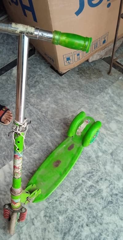 metal scooty