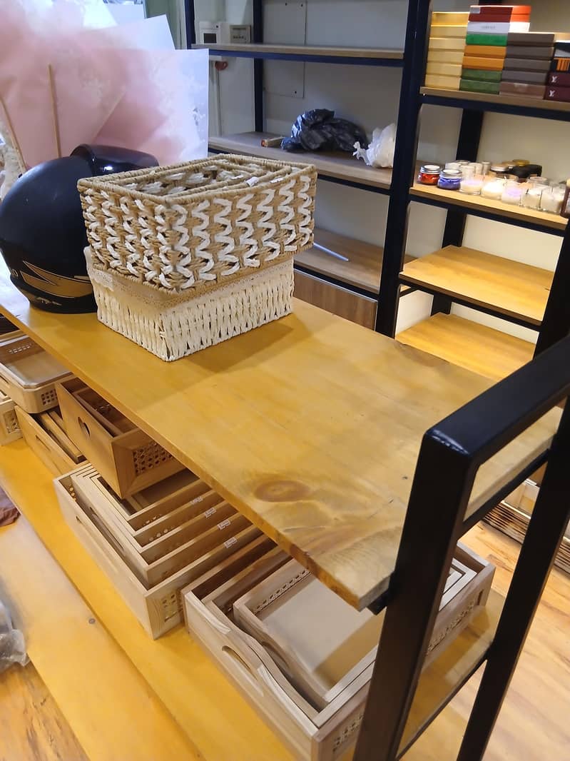 Solid wooden Fancy table 4