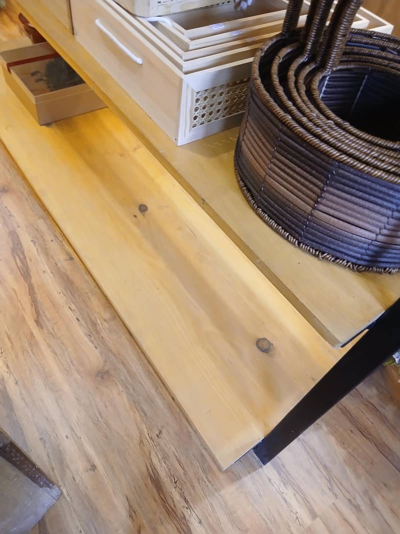 Solid wooden Fancy table 6