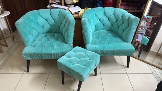 two sitting chairs with small puffy for sale