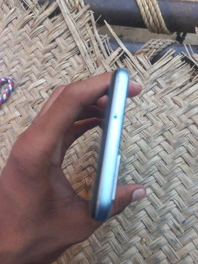 Vivo y33s 8/128