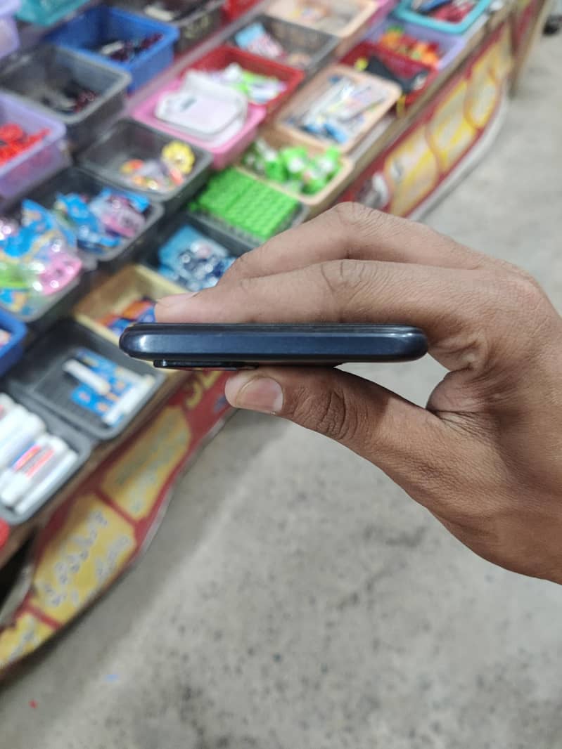 Oppo A54 4
