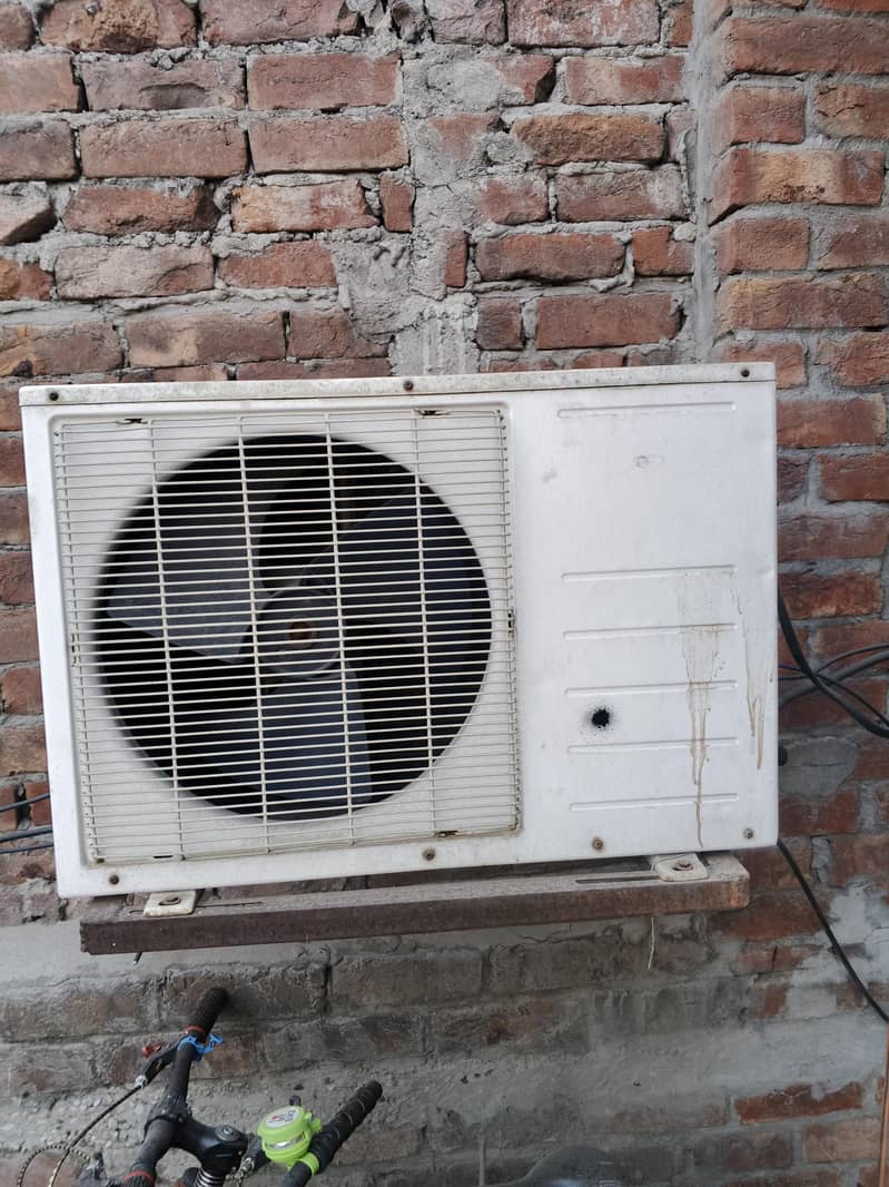 Orient AC 1