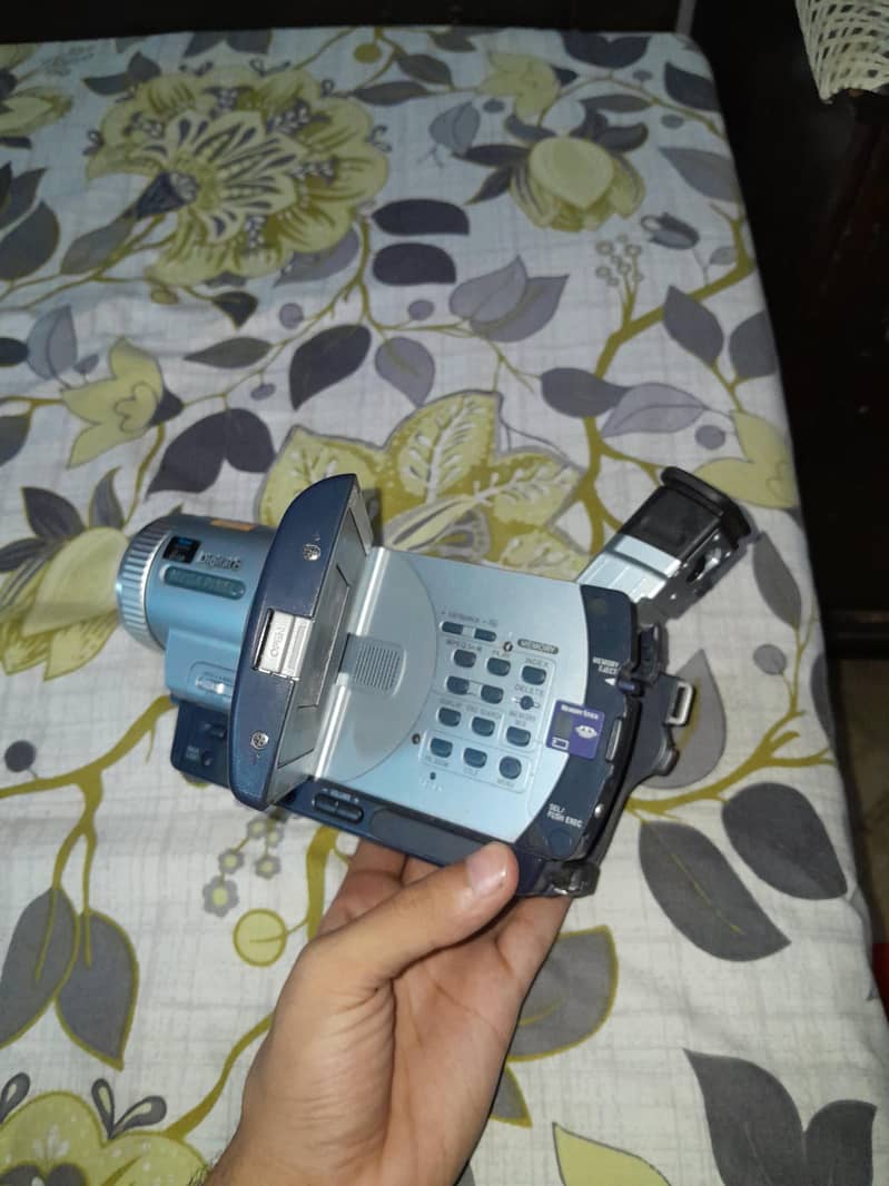 Sony video camera 1