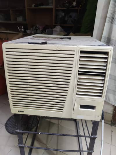 Giggas Inverter 1Ton Window Ac