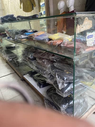 Glass counter