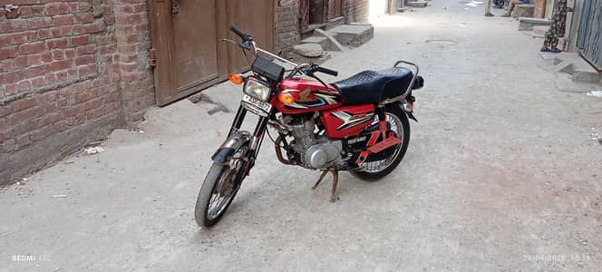 metro 125 23model WhatsApp number 03161791186