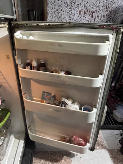 Dawlance frige for sale