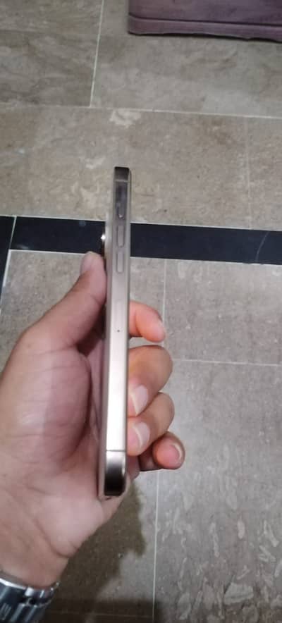 Iphone 16 pro max non pta